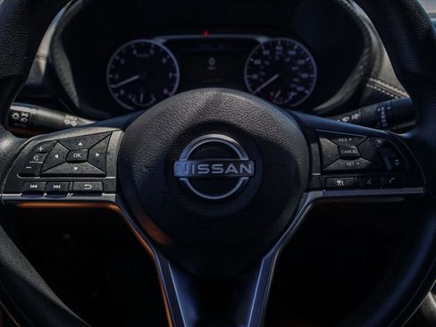 Used 2024 Nissan Sentra SV FWD image 24