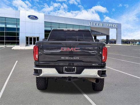 Used 2020 GMC Sierra 2500 SLT w/ Technology Package image 3