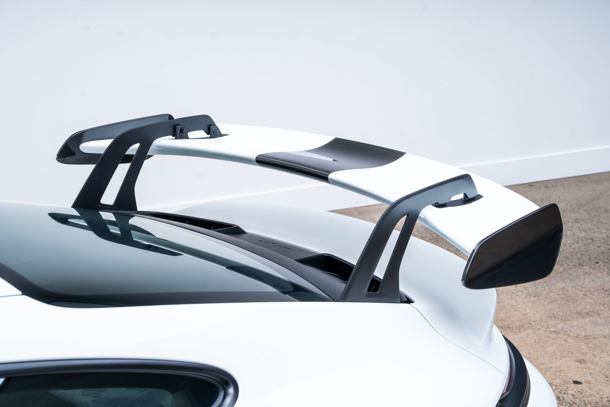 Used 2026 Porsche 911 GT3 RWD image 12