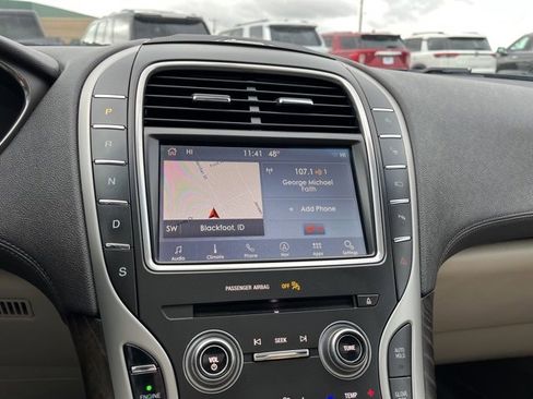 Used 2019 Lincoln Nautilus Reserve image 37