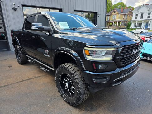 Used 2019 RAM 1500 Laramie w/ Sport Appearance Package AWD/4WD image 5