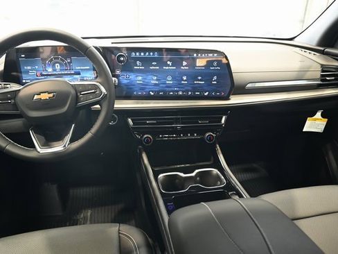 New 2026 Chevrolet Traverse LT w/ LPO, Floor Liner Package image 13