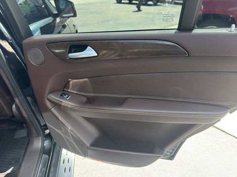 Used 2019 Mercedes-Benz GLS 450 4MATIC image 12