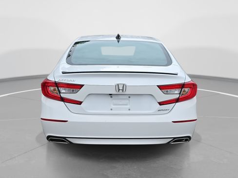 Used 2022 Honda Accord Sport image 6