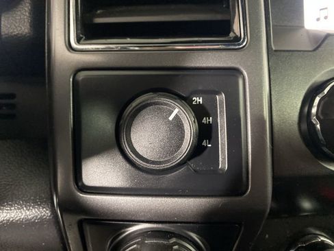 Used 2019 Ford F150 XLT w/ Equipment Group 302A Luxury AWD/4WD image 20