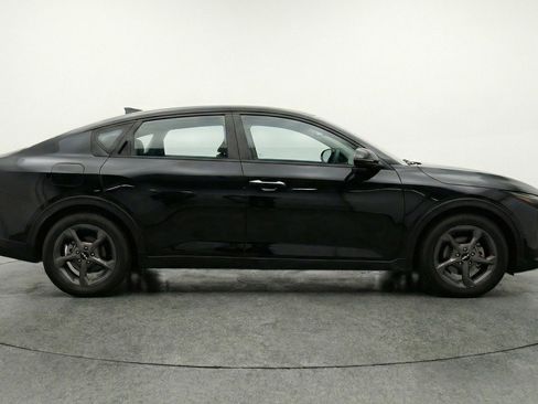 Used 2025 Kia K4 FWD image 11