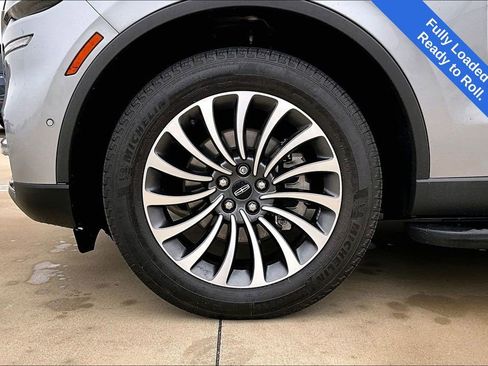 Used 2022 Lincoln Aviator Reserve w/ Equipment Group 201A image 11