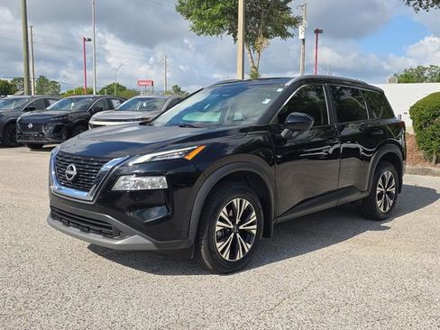 Certified 2023 Nissan Rogue SV w/ SV Premium B Package FWD image 4