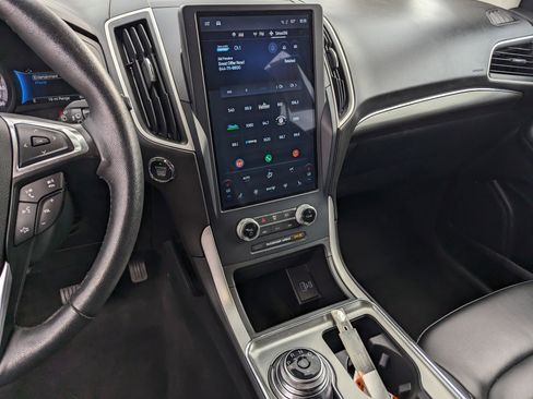 Used 2022 Ford Edge SEL image 10