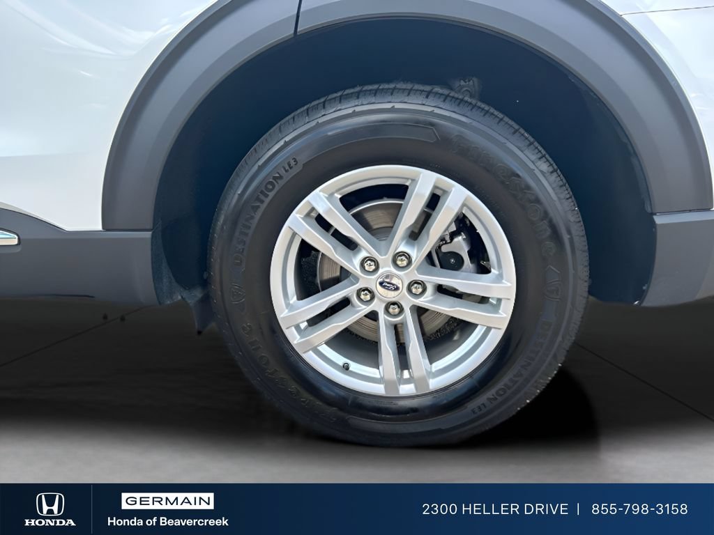 Used 2022 Ford Explorer XLT w/ Class IV Trailer Tow Package AWD/4WD image 29