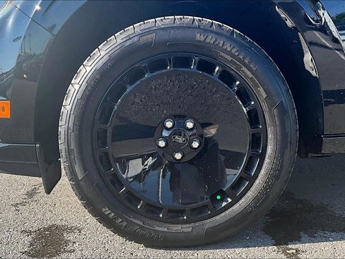 Used 2025 Ford Maverick Lobo AWD/4WD image 9