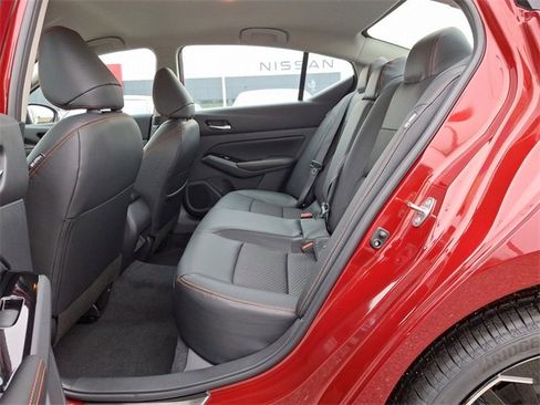 New 2025 Nissan Altima 2.5 SR image 9