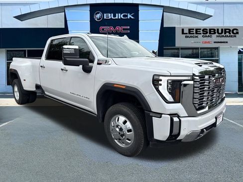 Used 2025 GMC Sierra 3500 Denali w/ Denali Reserve Package AWD/4WD image 1