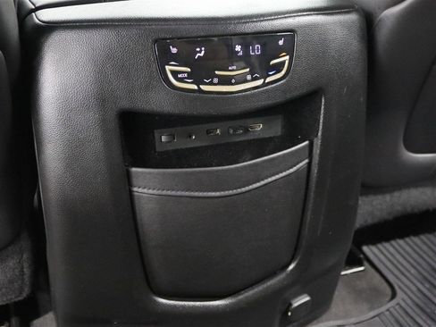 Used 2019 Cadillac Escalade Premium Luxury image 16