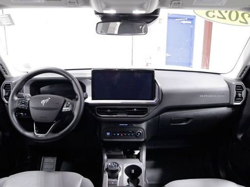 Used 2025 Ford Bronco Sport Badlands image 16
