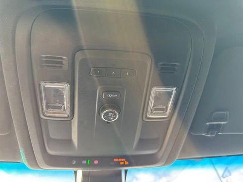 Used 2021 Chevrolet Tahoe Z71 AWD/4WD image 23