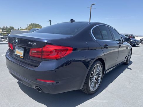 Used 2019 BMW 530i w/ Convenience Package image 5