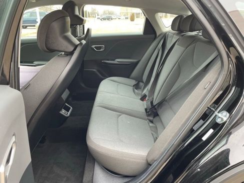 Used 2025 Kia K4 LXS image 10