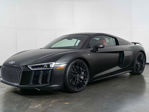 Used 2017 Audi R8 V10 plus image 4