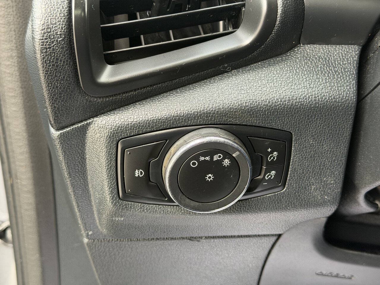 Used 2021 Ford EcoSport SE w/ SE Convenience Package FWD image 24