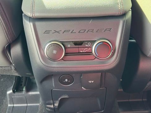 New 2026 Ford Explorer Active w/ Active Comfort Package image 18