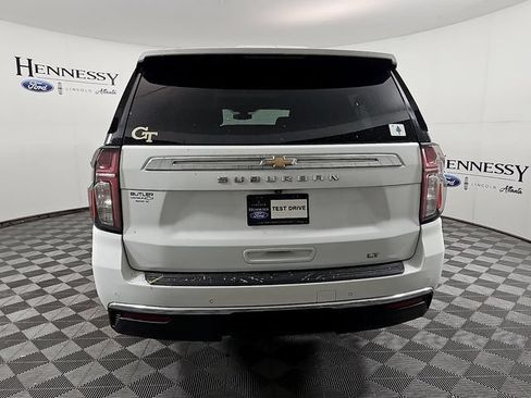 Used 2021 Chevrolet Suburban LT RWD image 6