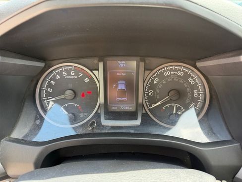 Certified 2020 Toyota Tacoma TRD Off-Road AWD/4WD image 18