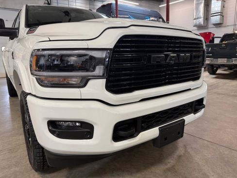Used 2022 RAM 2500 Laramie w/ Night Edition AWD/4WD image 2