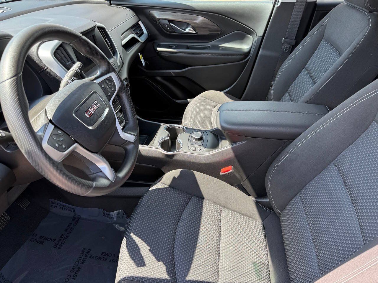 Used 2023 GMC Terrain SLE w/ Driver Convenience Package AWD/4WD image 10