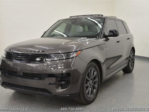 Used 2024 Land Rover Range Rover Sport SE image 2