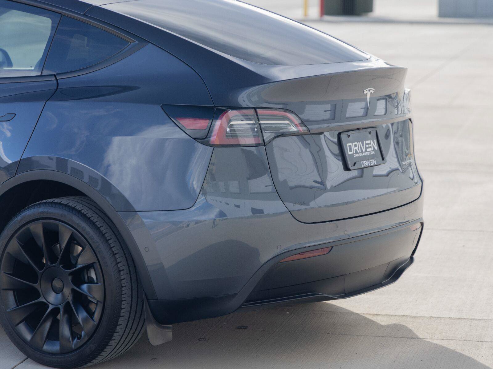 Used 2022 Tesla Model Y Long Range AWD/4WD image 13