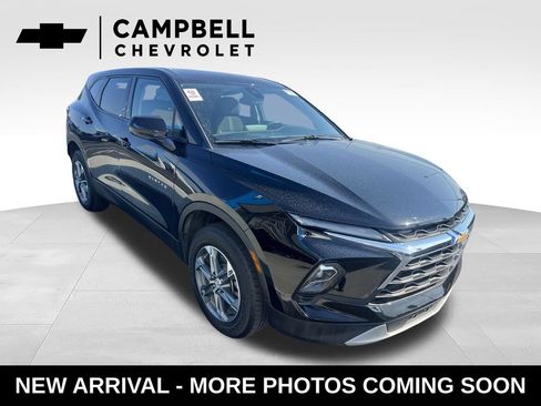 Used 2025 Chevrolet Blazer LT FWD image 7