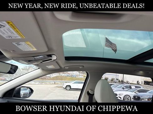 Certified 2025 Hyundai Tucson Limited image 12