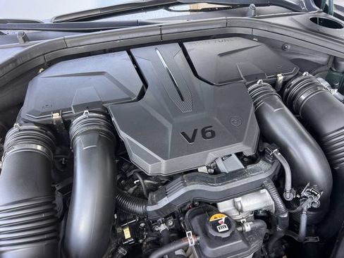 Used 2022 Genesis GV70 3.5T Sport w/ Sport Prestige Package AWD/4WD image 39
