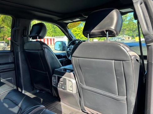Used 2018 Ford F150 Platinum w/ Equipment Group 701A Luxury AWD/4WD image 26
