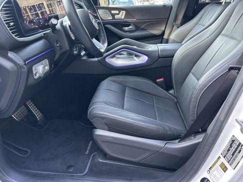 Certified 2025 Mercedes-Benz GLS 580 4MATIC image 22