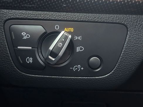 Used 2023 Audi SQ5 Premium Plus w/ Premium Plus Package image 38