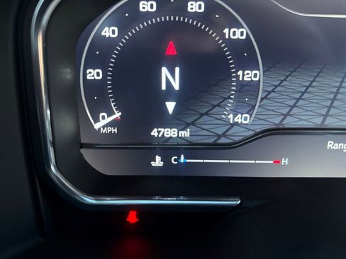 Used 2025 GMC Sierra 2500 Denali Ultimate image 16