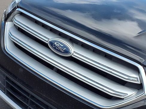 Used 2019 Ford Escape SE image 28