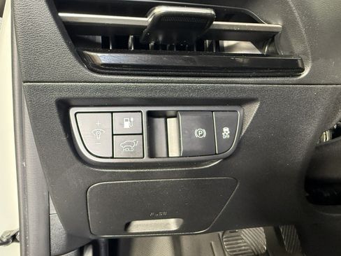 Used 2022 Kia EV6 Wind w/ Wind Technology Package AWD/4WD image 22