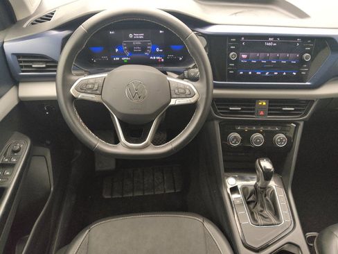 Used 2023 Volkswagen Taos SE w/ Panoramic Sunroof Package FWD image 22