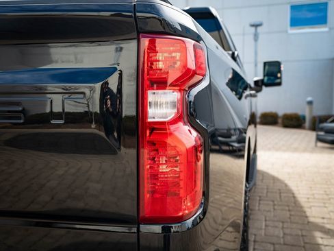 Used 2024 Chevrolet Silverado 1500 W/T w/ WT Value Package image 9