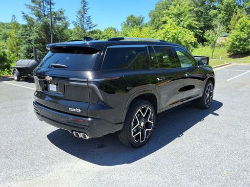 Certified 2026 Chevrolet Traverse High Country FWD image 5