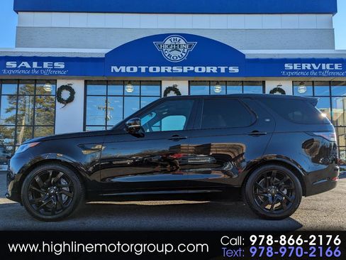 Used 2024 Land Rover Discovery Dynamic SE image 1