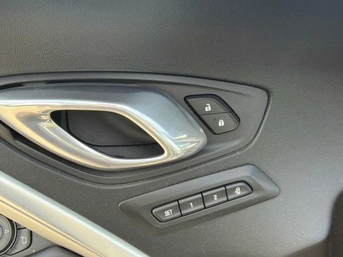 Used 2019 Chevrolet Camaro SS RWD image 25