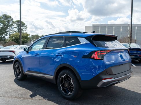 New 2026 Kia Sportage EX image 6