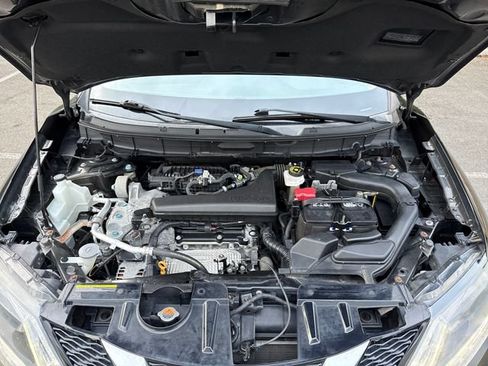 Used 2016 Nissan Rogue SV AWD/4WD image 27