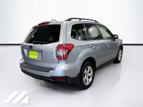 Used 2016 Subaru Forester 2.5i Premium AWD/4WD image 5