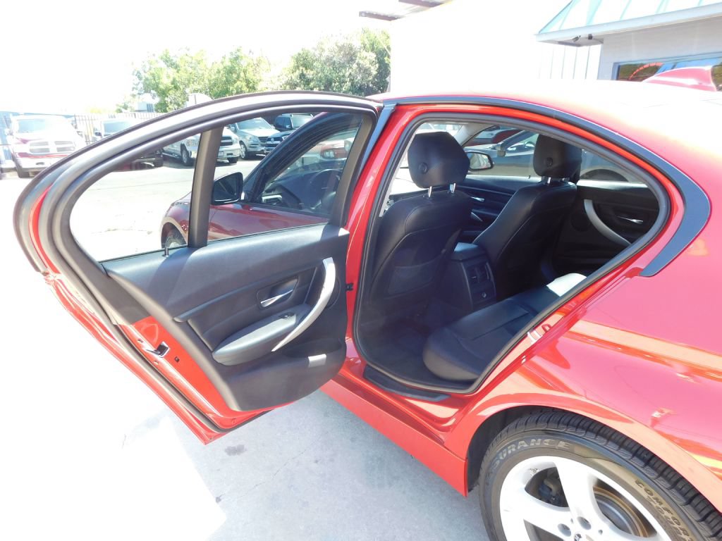 Used 2012 BMW 328i Sedan RWD image 19