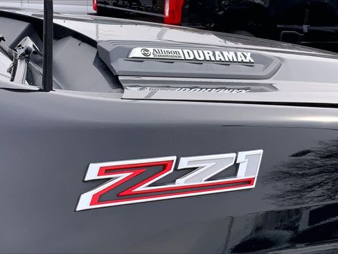 Used 2021 Chevrolet Silverado 2500 LTZ w/ LTZ Convenience Package image 31